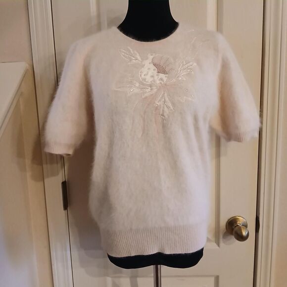 VTG 50s soft pink angora knit short puff-sleeve beaded sequin floral embroidery